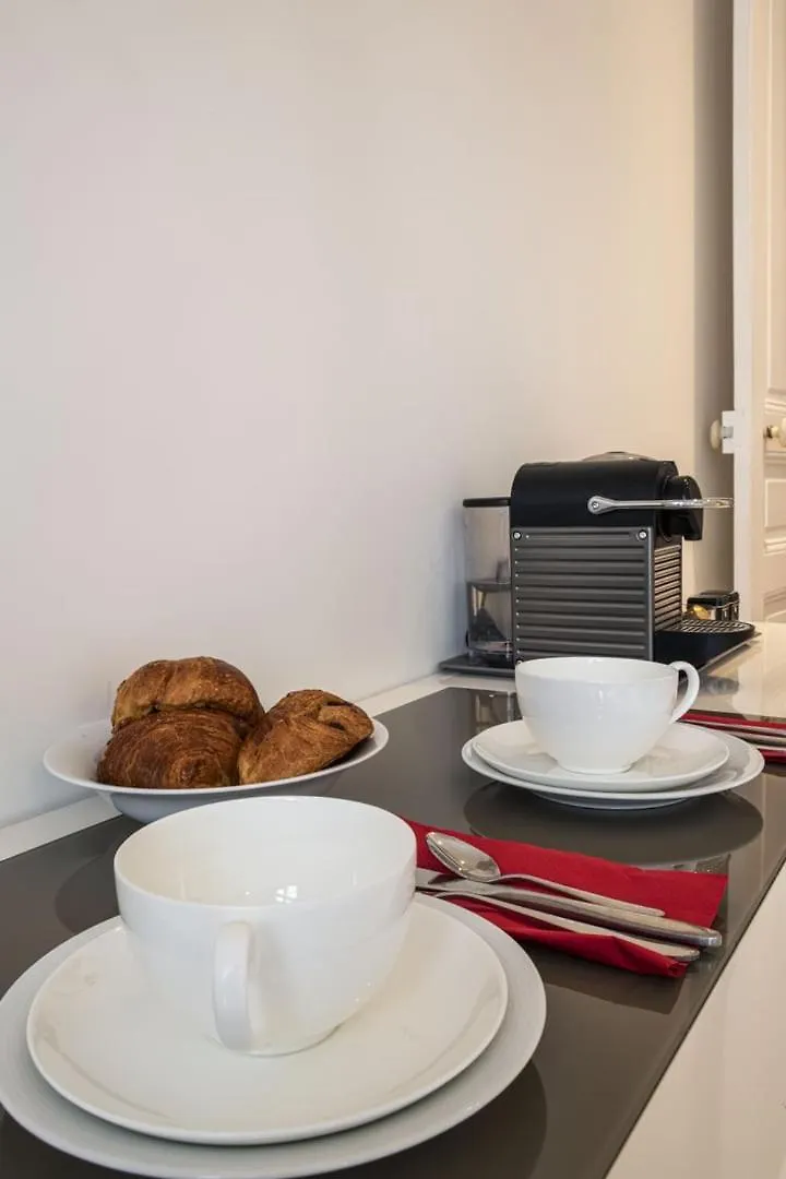 Tiny House St Germain Apartment *